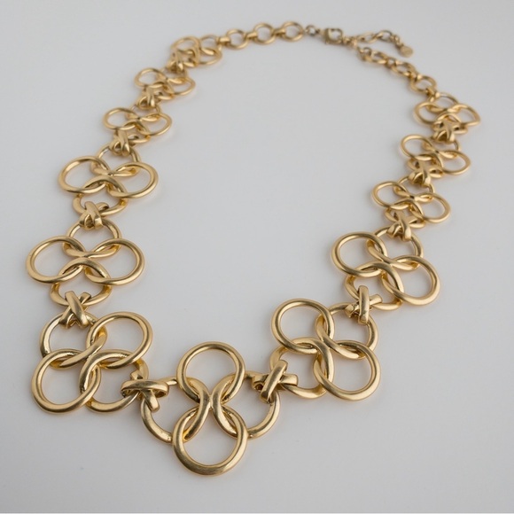 Stella & Dot Crosby Links Necklace Brushed Matte Gold Tone Floral Shape Pendant - Picture 8 of 11